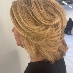 Meet your Posher, Andrea